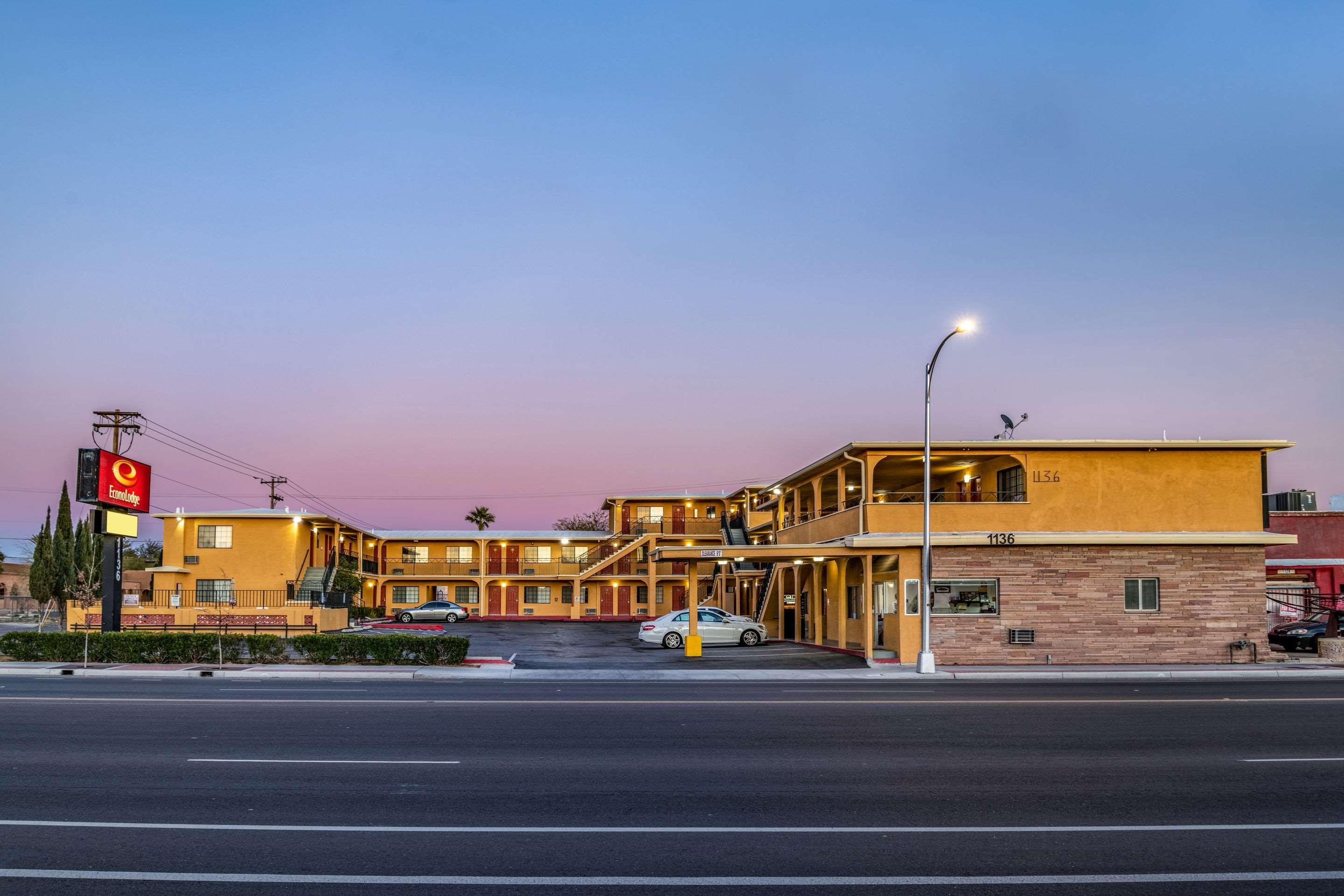Econo Lodge University Tucson Extérieur photo