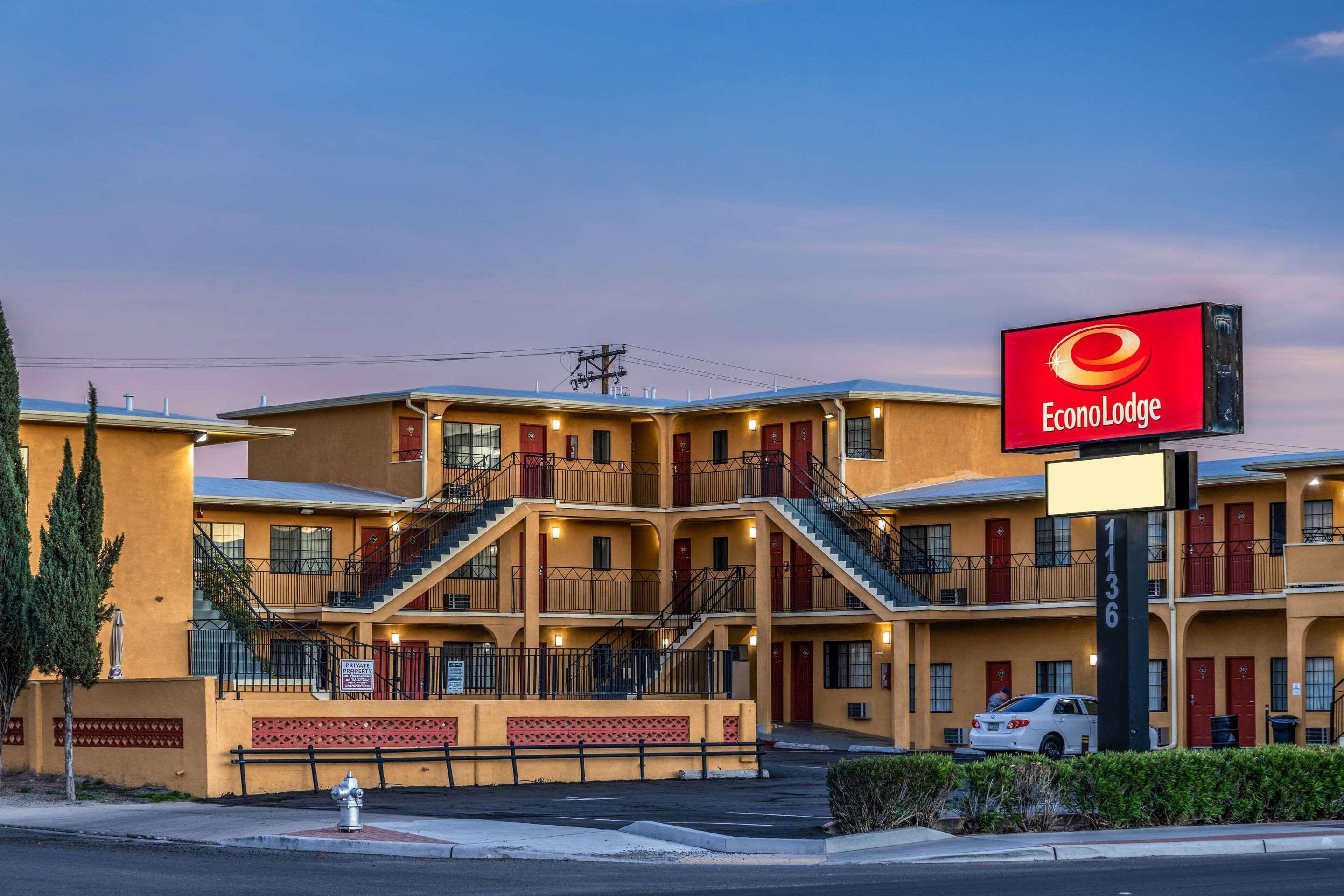Econo Lodge University Tucson Extérieur photo